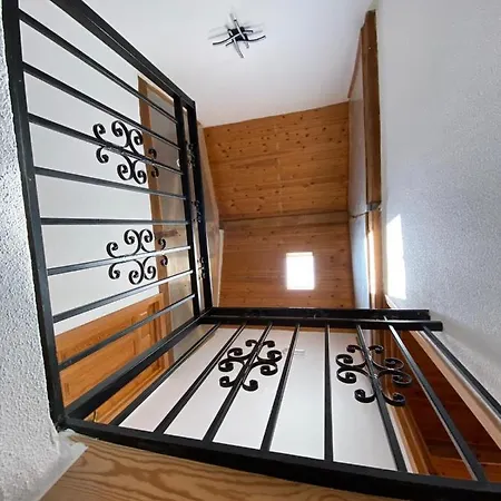 호스텔 Albergue Tubilla Del Lago *
