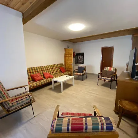 Albergue Tubilla Del Lago * Tubilla del Lago