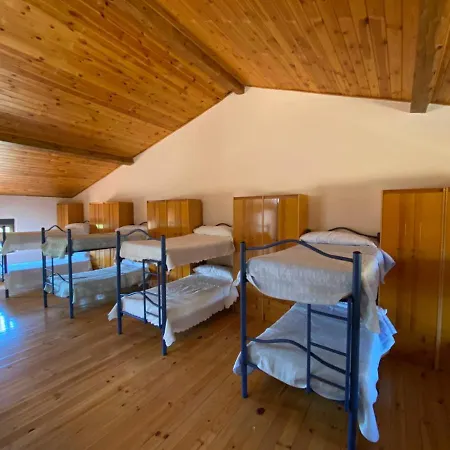 Albergue Tubilla Del Lago *