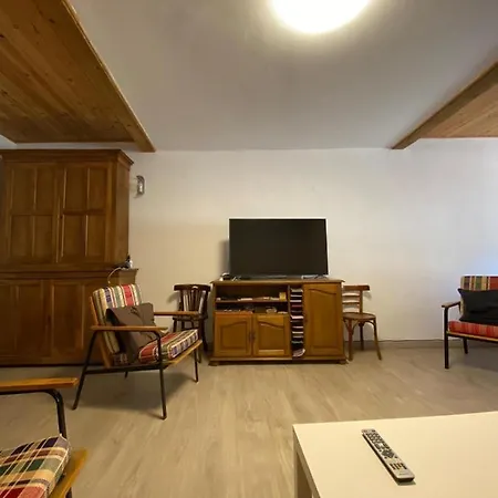 Albergue Tubilla Del Lago 호스텔 Tubilla del Lago