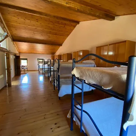 Albergue Tubilla Del Lago