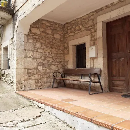 Hostel Albergue Tubilla Del Lago